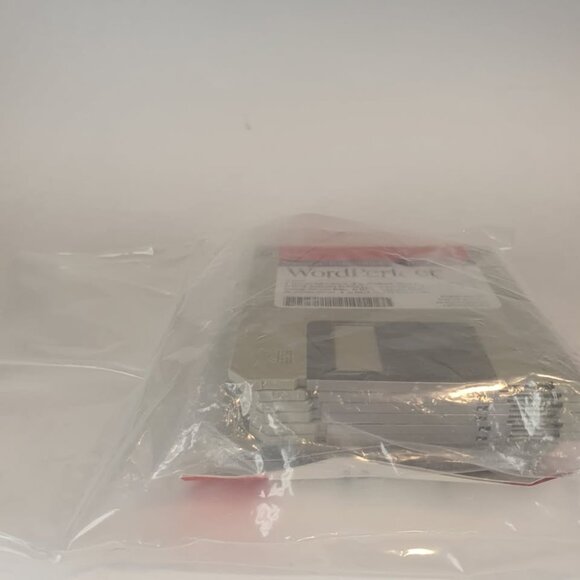 Factory Sealed Word Perfect for Windows Version 6.1 12 3.5" Floppy Disks - Picture 3 of 8